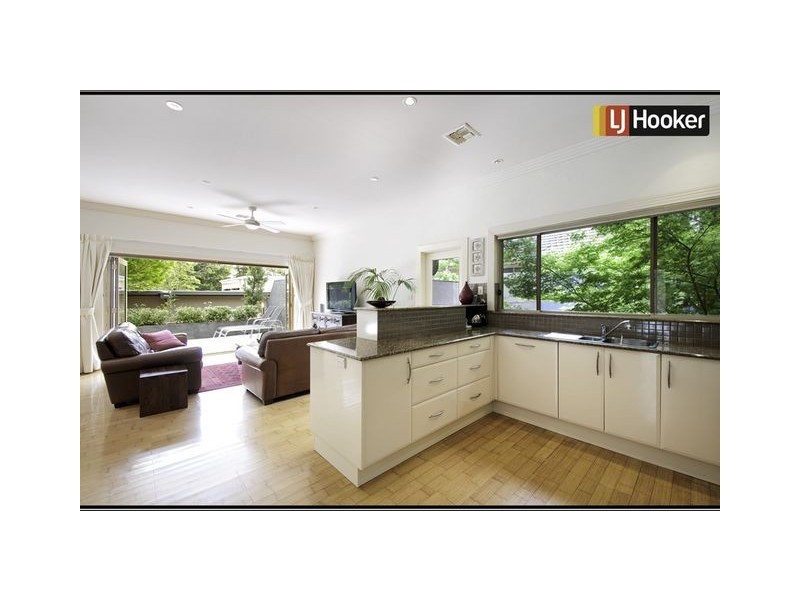 2 Jansz Crescent, Griffith ACT 2603