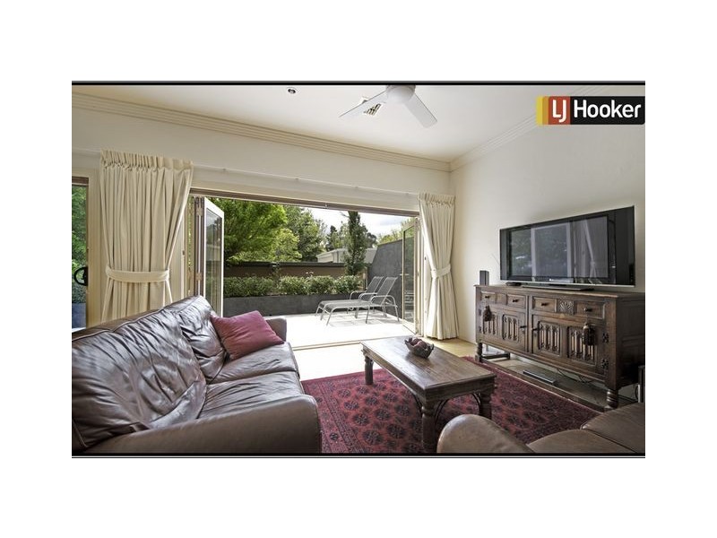 2 Jansz Crescent, Griffith ACT 2603