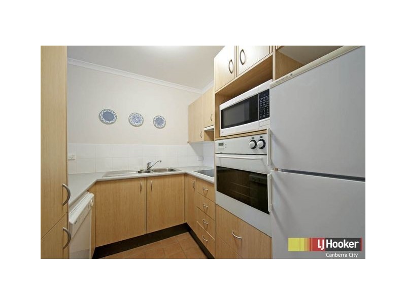 17/60 Henty Street, Braddon ACT 2612