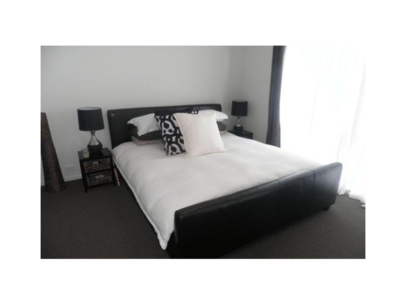 2 Thiele Gardens, Franklin ACT 2913