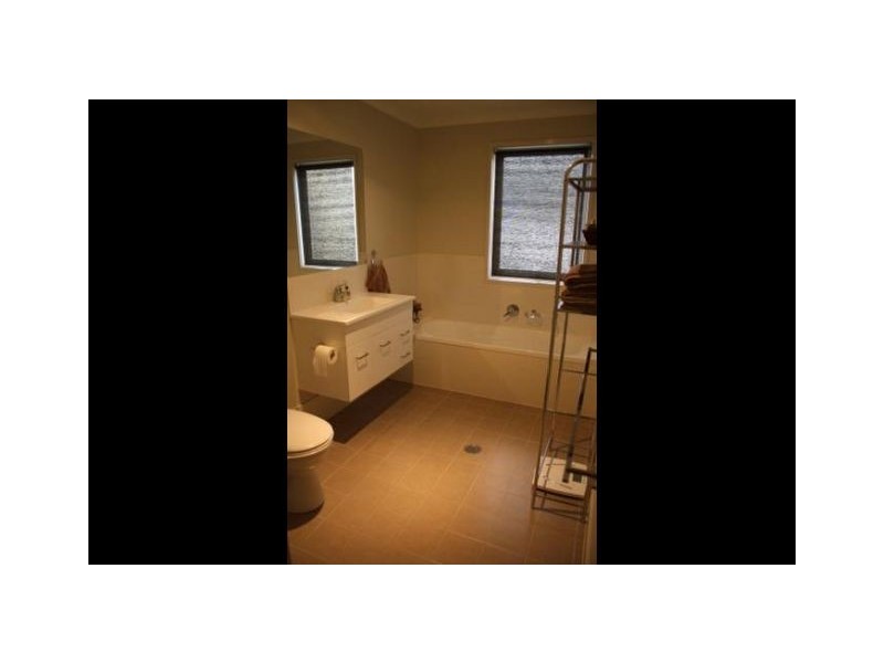 74 Aspinall Street, Watson ACT 2602
