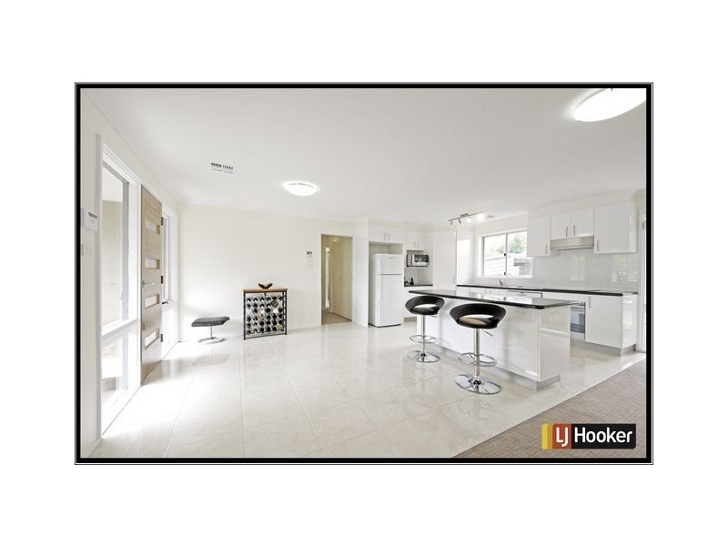 17 Hirschfeld Crescent, Macgregor ACT 2615