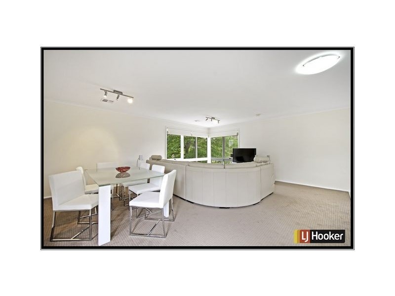 17 Hirschfeld Crescent, Macgregor ACT 2615