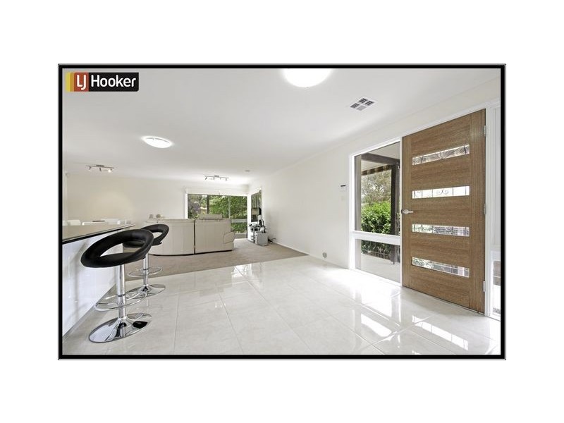 17 Hirschfeld Crescent, Macgregor ACT 2615