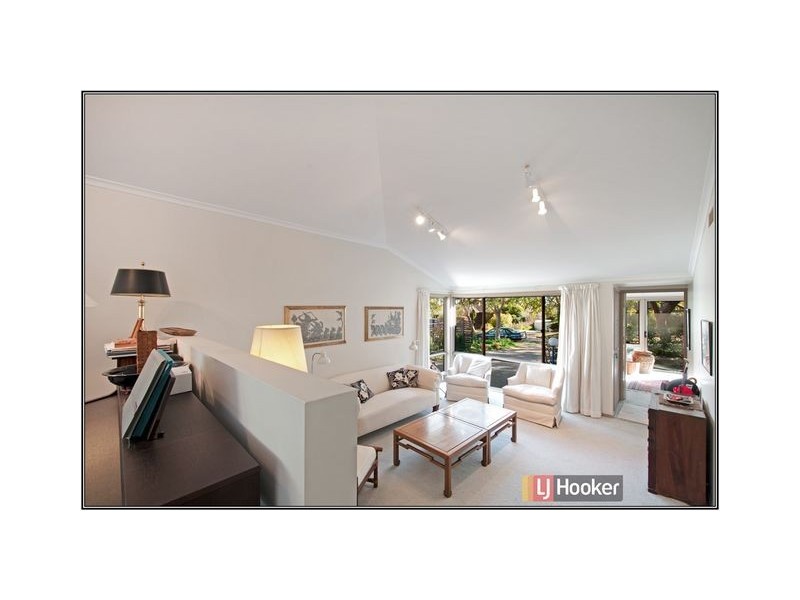 11B Carrington Street, Deakin ACT 2600