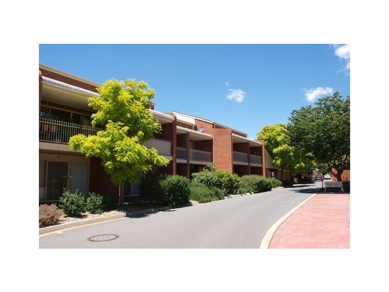 16/12 Albermarle Place, Phillip ACT 2606