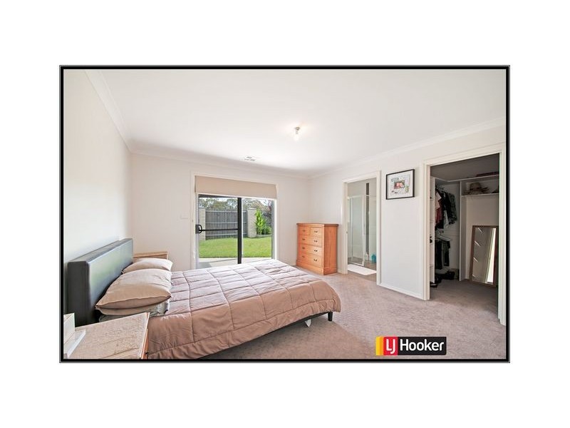 31 Paquita Street, Forde ACT 2914
