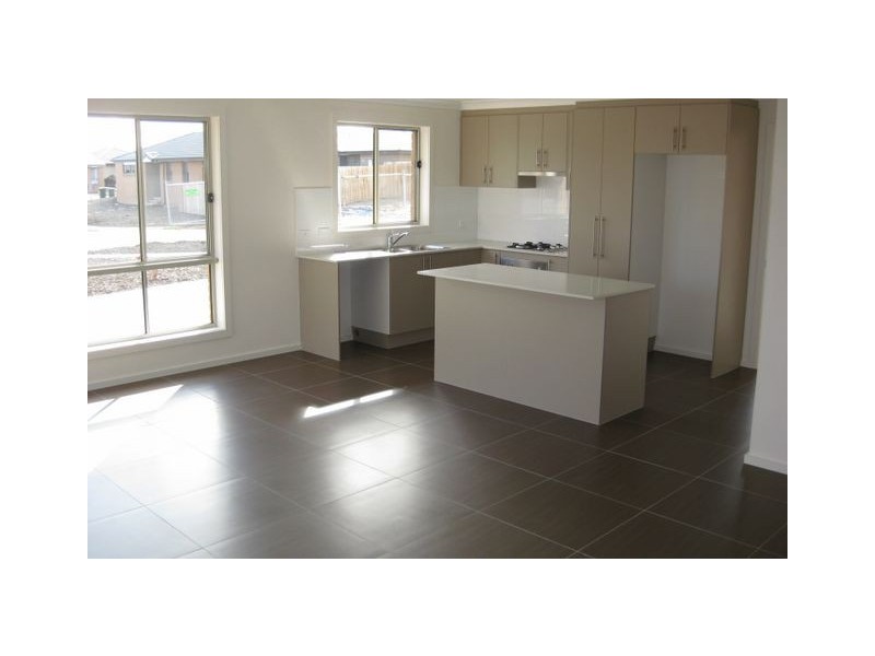 29 Rag Holmes Street, Macgregor ACT 2615