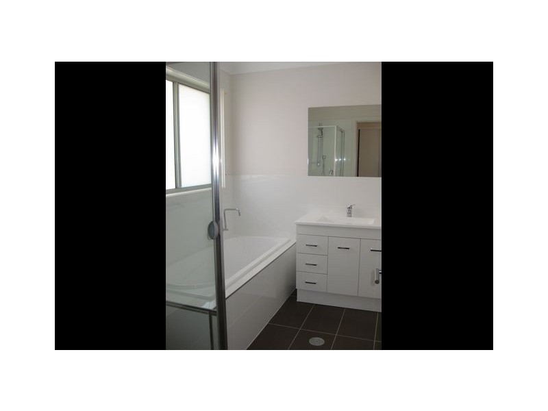 27 Rag Holmes Street, Macgregor ACT 2615