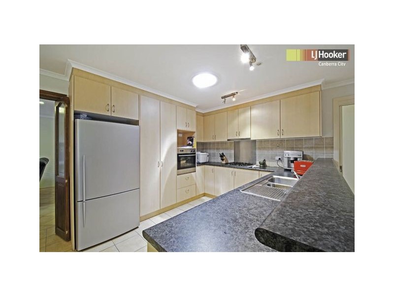 18 Kurrama Close, Ngunnawal ACT 2913