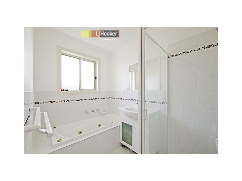 18 Kurrama Close, Ngunnawal ACT 2913