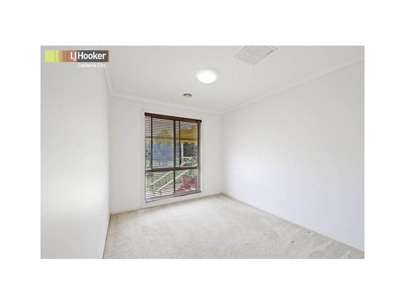 18 Kurrama Close, Ngunnawal ACT 2913