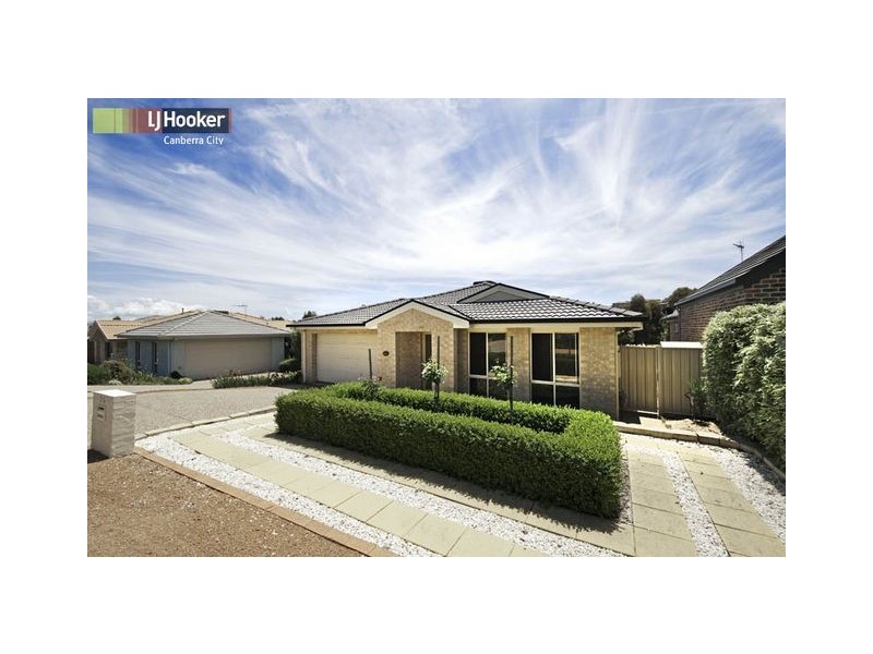 18 Kurrama Close, Ngunnawal ACT 2913