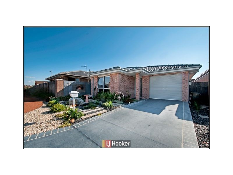7 Jeff Snell Crescent, Dunlop ACT 2615