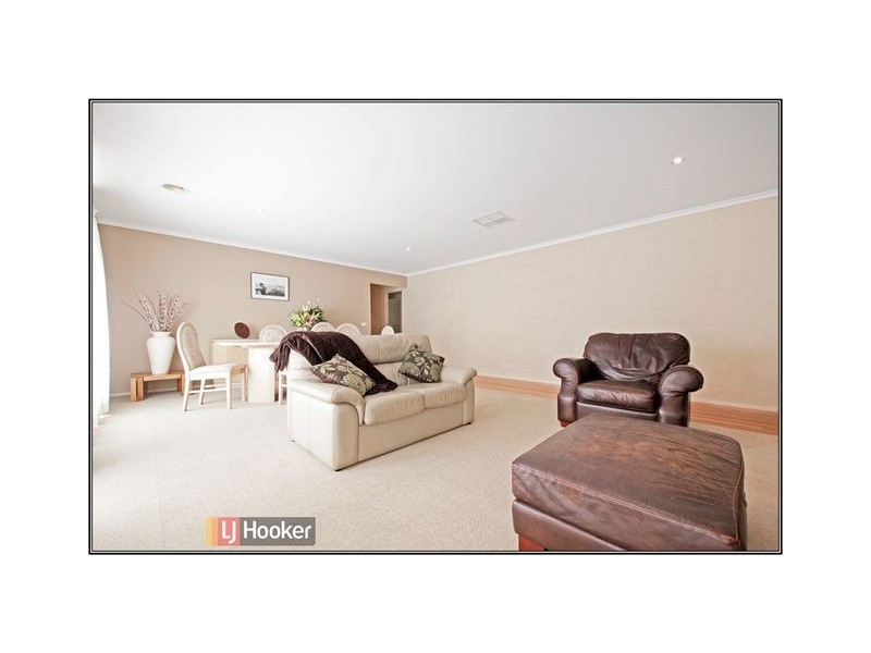 28 Oldershaw Court, Nicholls ACT 2913