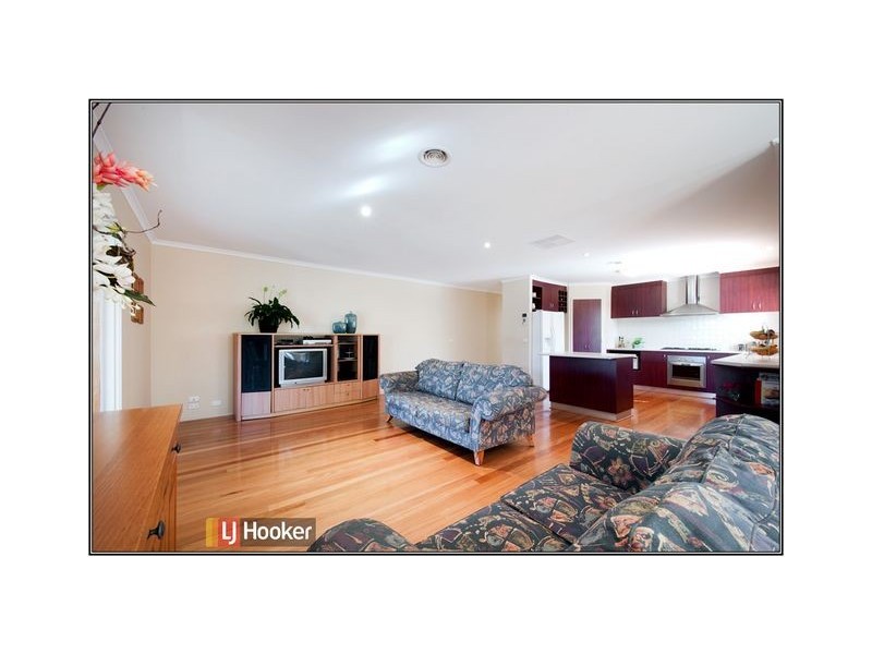 28 Oldershaw Court, Nicholls ACT 2913