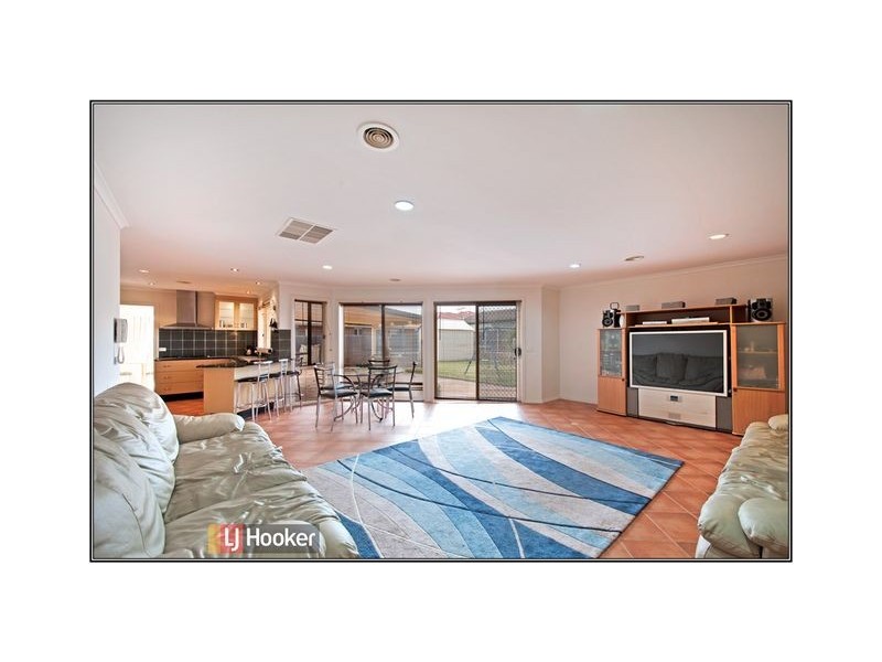 64 Shoalhaven Avenue, Amaroo ACT 2914