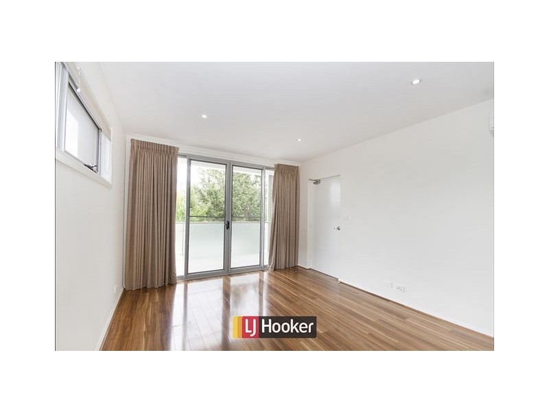 8/16 Deburgh Street, Lyneham ACT 2602