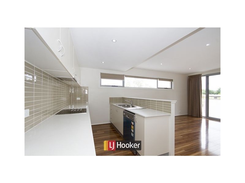 8/16 Deburgh Street, Lyneham ACT 2602