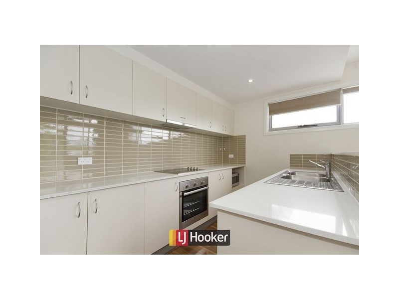 8/16 Deburgh Street, Lyneham ACT 2602