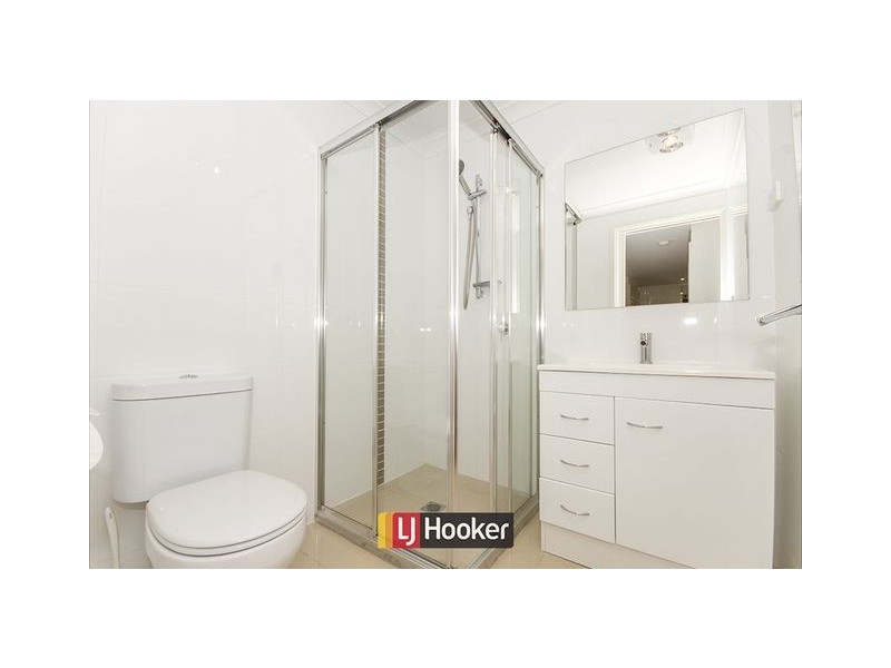 8/16 Deburgh Street, Lyneham ACT 2602