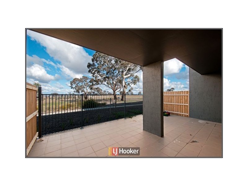 10/75 Elizabeth Jolley Crescent, Franklin ACT 2913