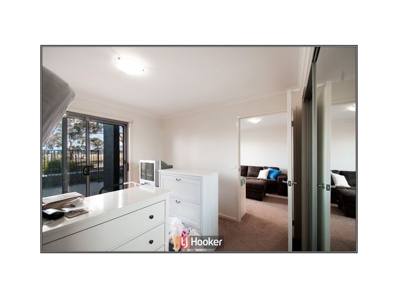 10/75 Elizabeth Jolley Crescent, Franklin ACT 2913