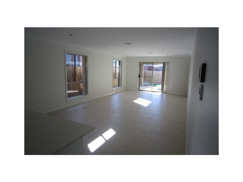 4 Dunk Street, Casey ACT 2913