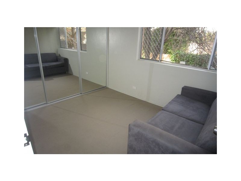 15/99 Canberra Avenue, Griffith ACT 2603