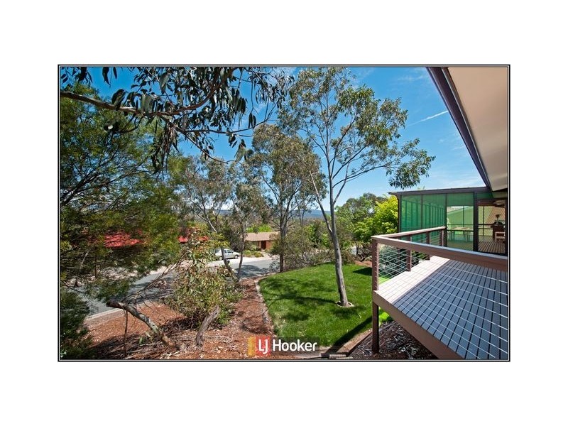 4 Lawrence Crescent, Kambah ACT 2902