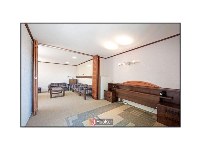 4 Lawrence Crescent, Kambah ACT 2902