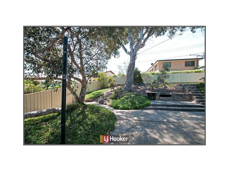 4 Lawrence Crescent, Kambah ACT 2902
