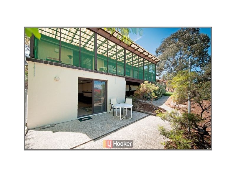 4 Lawrence Crescent, Kambah ACT 2902