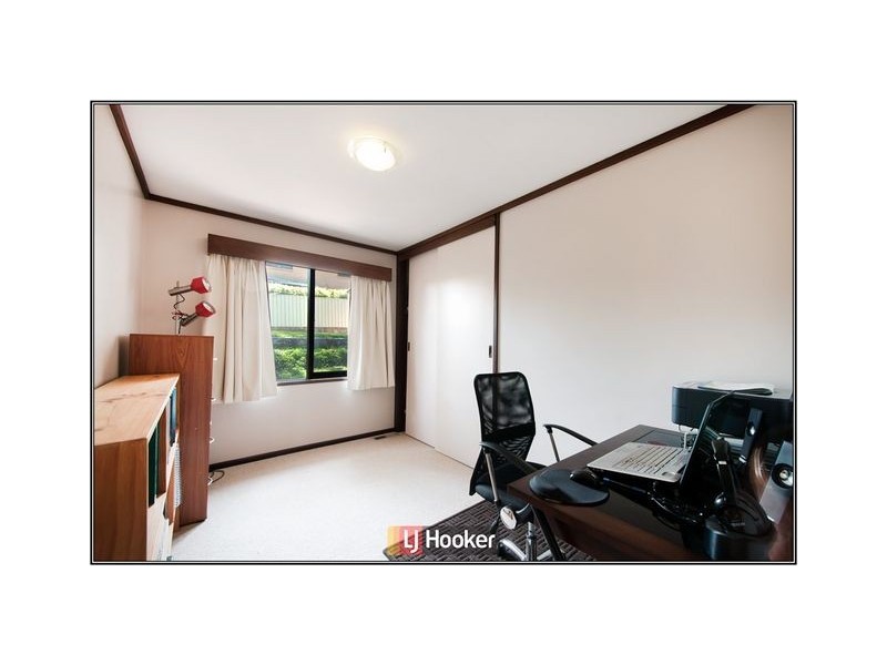 4 Lawrence Crescent, Kambah ACT 2902