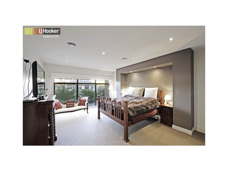 24 Helen Turner Street, Gungahlin ACT 2912