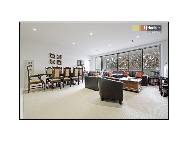 11/28 Canberra Avenue, Forrest ACT 2603