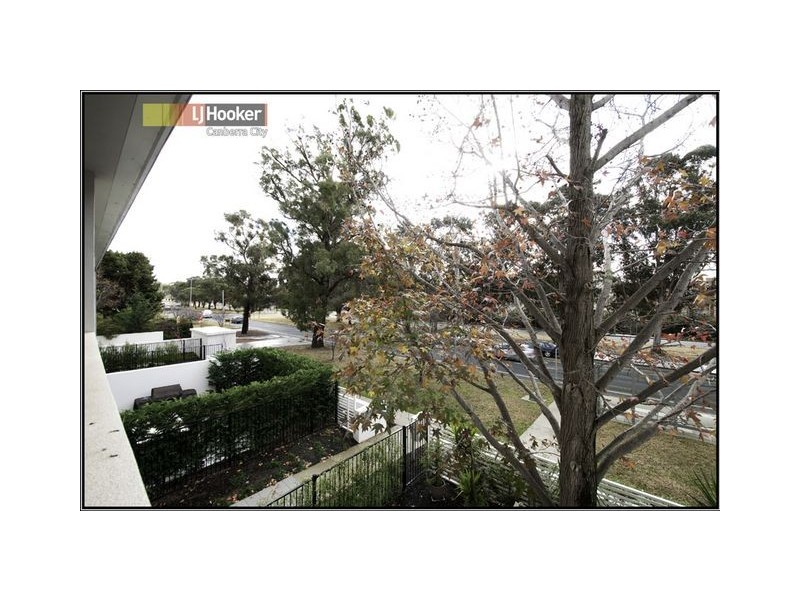 11/28 Canberra Avenue, Forrest ACT 2603