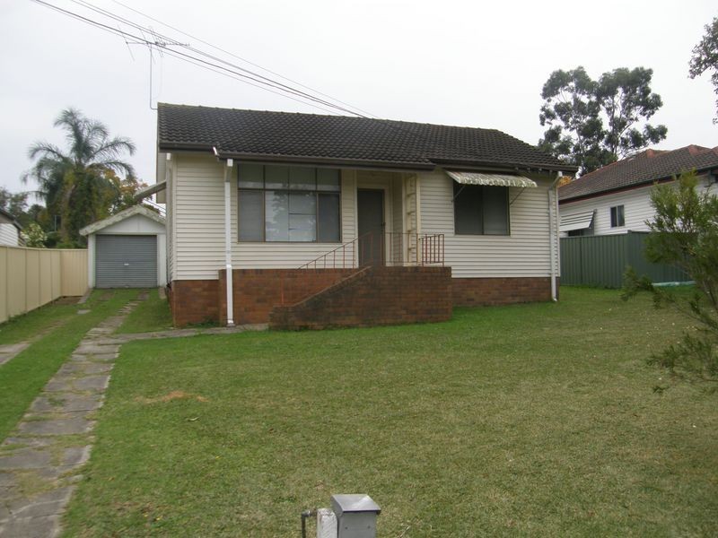 61 Mccullock Rd, Blacktown NSW 2148