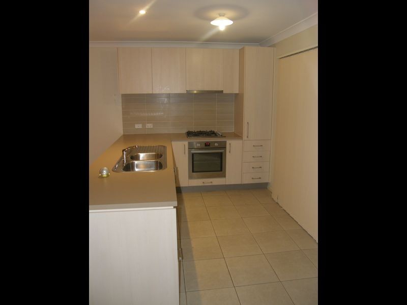 8 Dianella Cct, Woodcroft NSW 2767