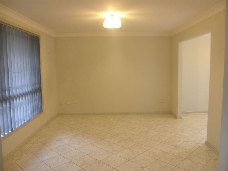 17B Munmorah Cct, Woodcroft NSW 2767