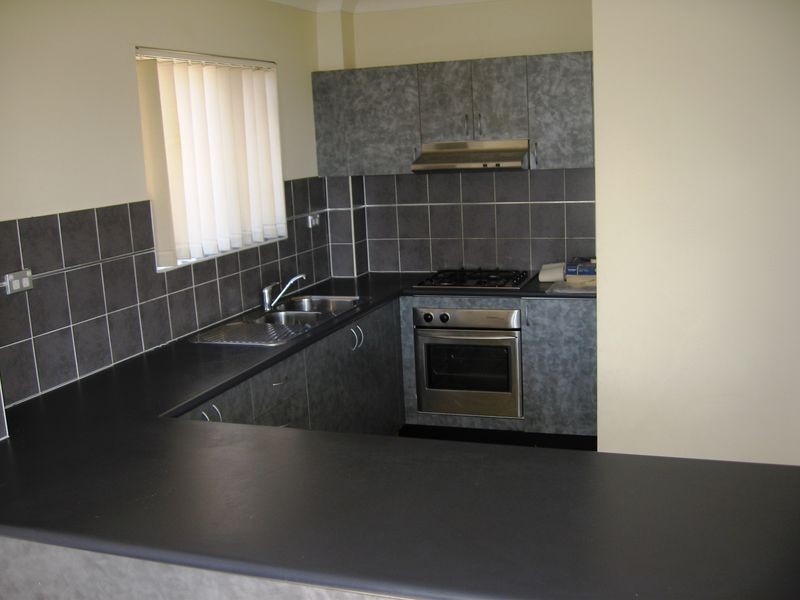 8/14 Fourth Avenue, Blacktown NSW 2148