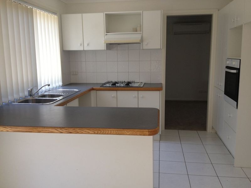 11 Waterside Grove, Woodcroft NSW 2767