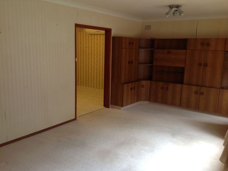 20 Favell Street, Toongabbie NSW 2146