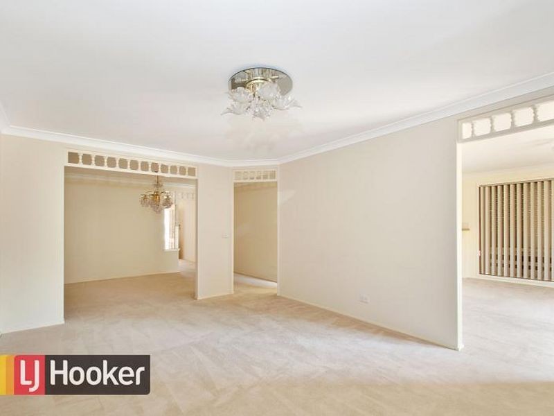 14 Burrinjuck Drive, Woodcroft NSW 2767