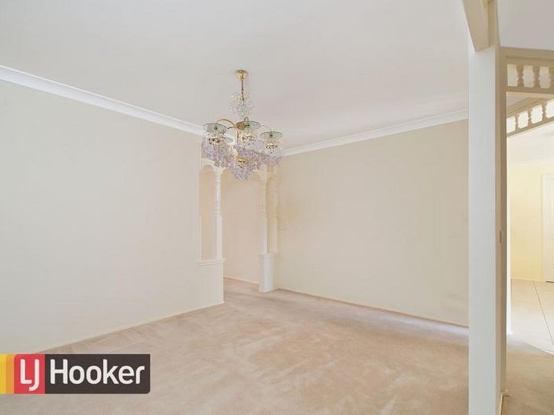 14 Burrinjuck Drive, Woodcroft NSW 2767