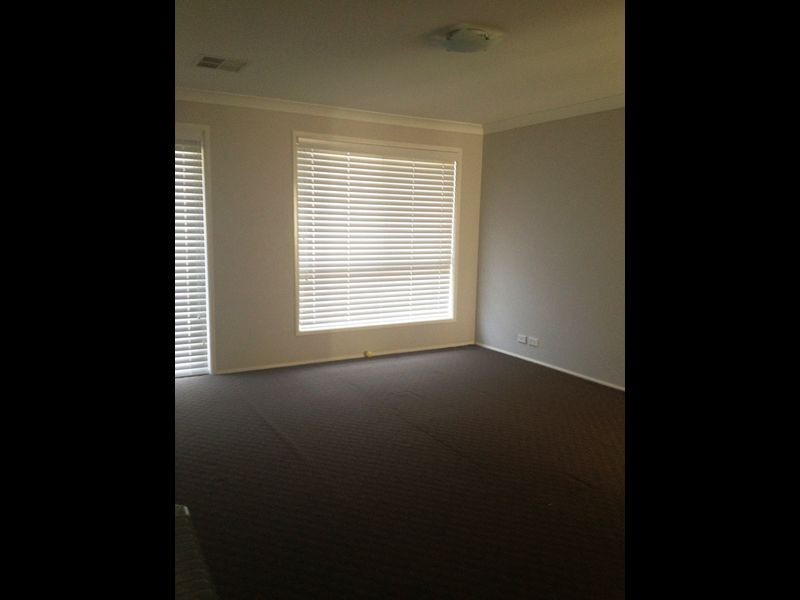 68 Silvereye Crt, Woodcroft NSW 2767