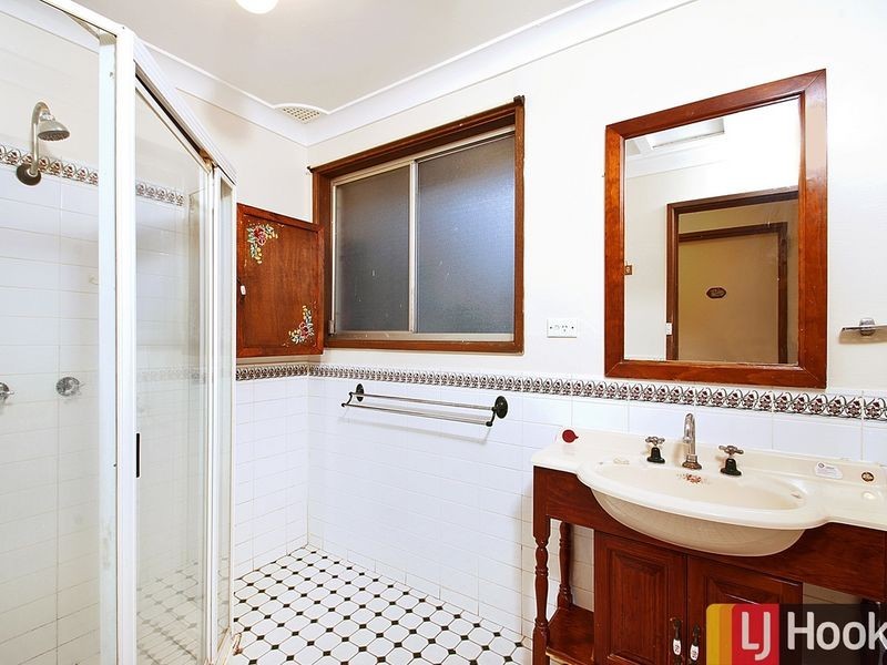 8 Lobelia Crescent, Quakers Hill NSW 2763