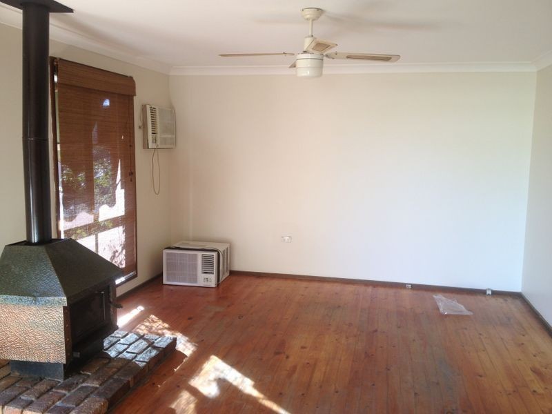 8 Lobelia Crescent, Quakers Hill NSW 2763