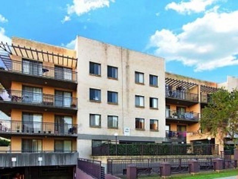 12/5-9 Fourth Ave, Blacktown NSW 2148
