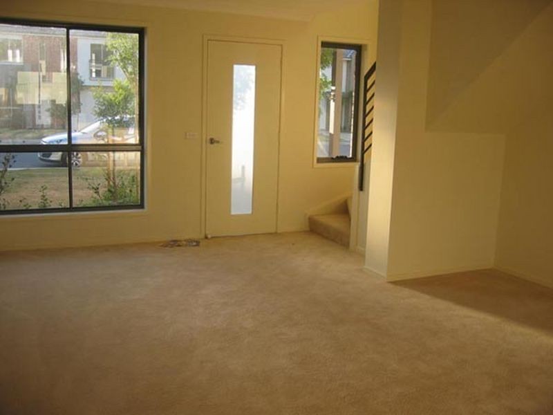 11 Silvereye Circuit, Woodcroft NSW 2767